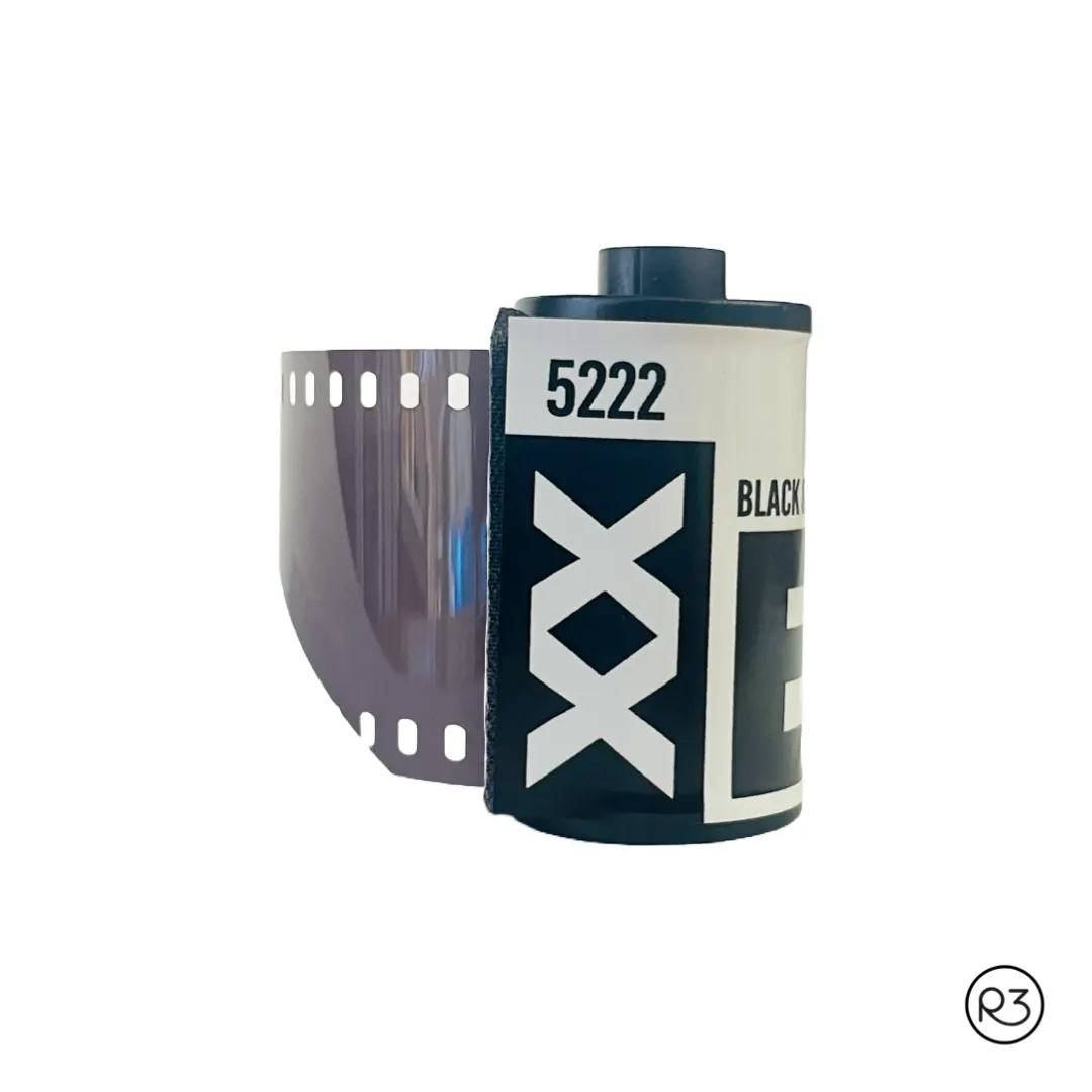 Kodak Eastman DOUBLE-X 5222 35mm película en blanco y negro de 36 exp.