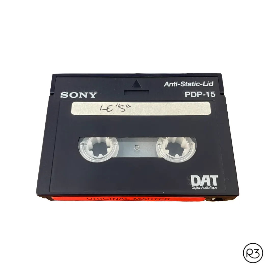 Transfer cinttas de DAT, cassette, bobina abierta y otros formatos de audio a digital.