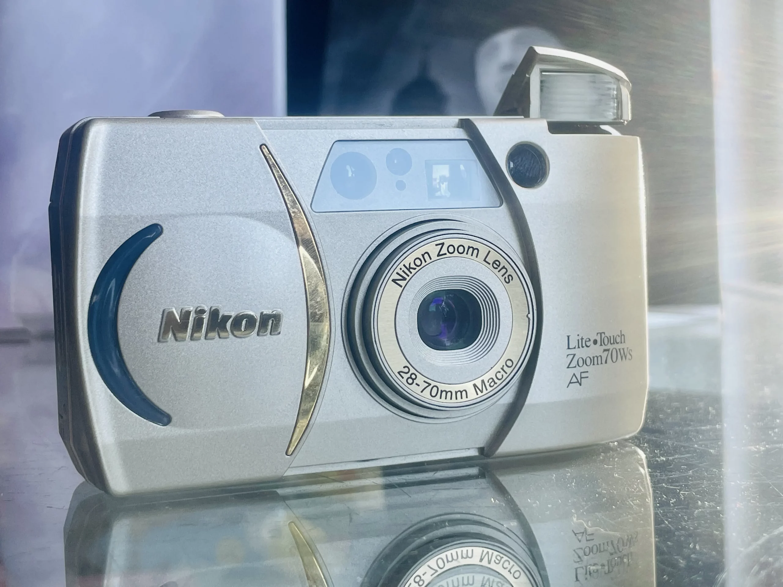 Nikon Lite Touch Zoom 70Ws cámara de 35mm