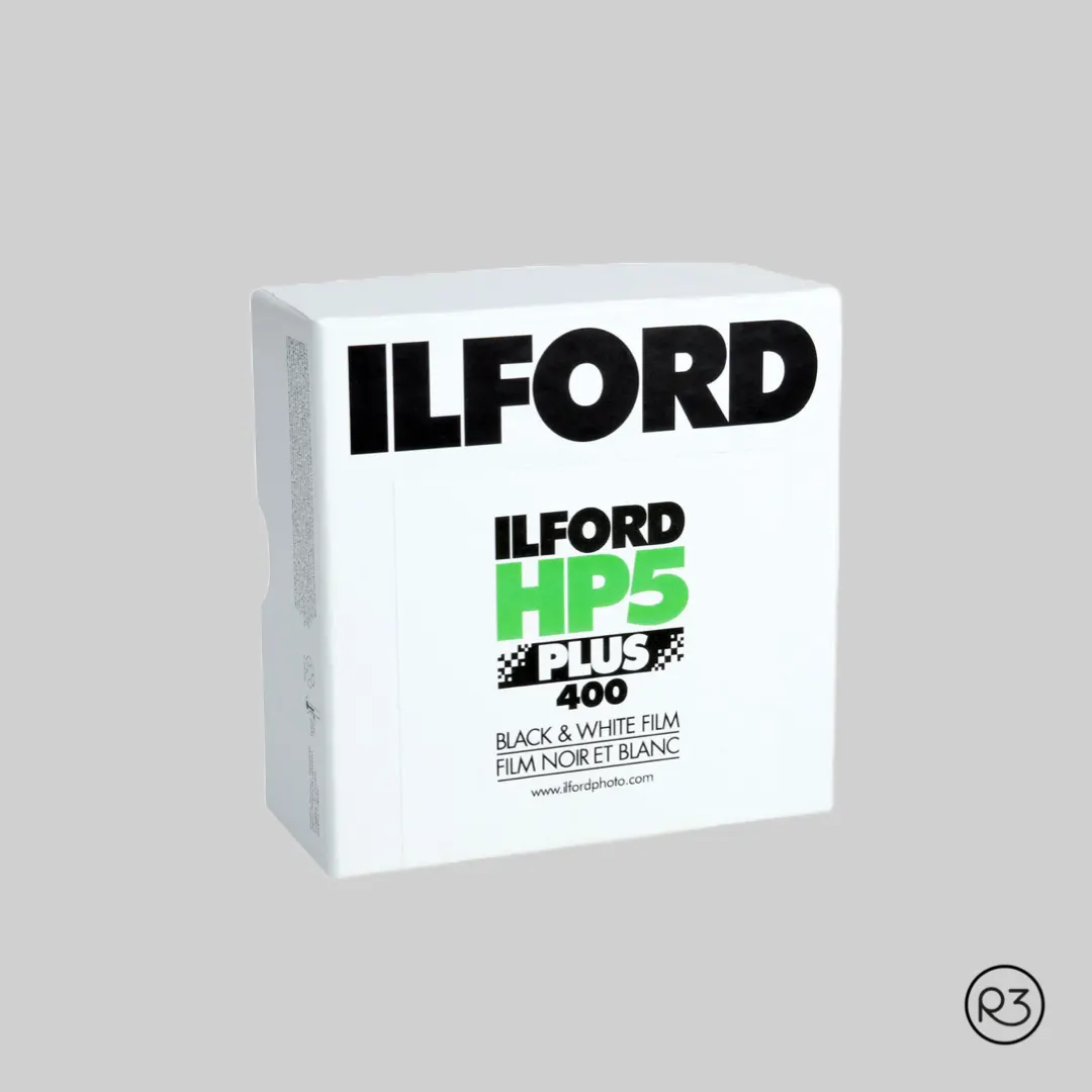 Ilford HP5 PLUS 400 35mm película en blanco y negro - lata de 17 metros.