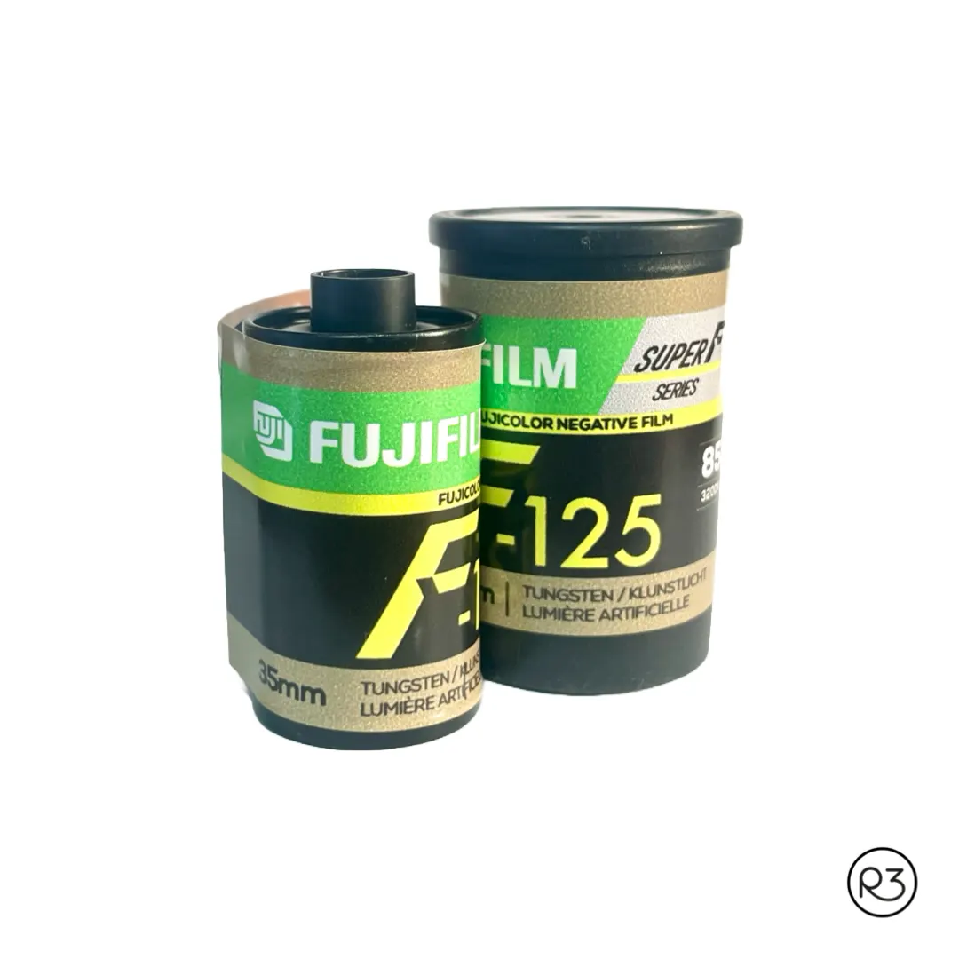 Fujicolor color negativo F-125 8532 35mm-36 expo. (ECN-2)